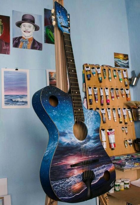 Guitar Art Diy, Hand Painted Guitar, Painted Guitars, Acoustic Guitar Art, Painted Ukulele, Painted Guitar, Guitar Lover Gifts, Instrument Art, Ukulele Art