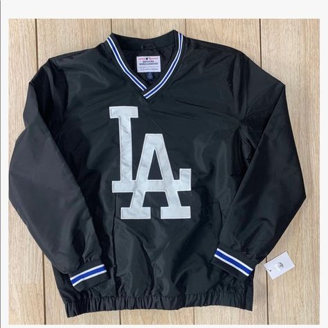 LA DODGERS CREWNECK Dodger Fits, La Dodgers Jersey, Dodger Jersey, Clothes Sites, Chola Outfit, Dodgers Outfit, Dodgers Jacket, Windbreaker Outfit, Mens Casual Dress Outfits