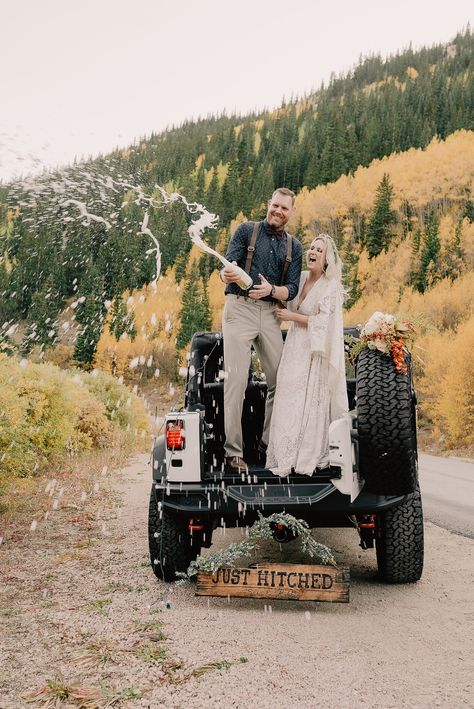 Reclamation Dress, Jeep Wedding, Power Wheels Jeep, Courthouse Wedding Photos, Wedding Fotos, Cookies Wedding, Utah Elopement, Wedding Cars, Lens Photography