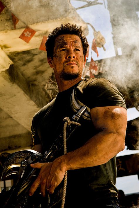 TRANSFORMERS: AGE OF EXTINCTION Extinction Movie, Actor Mark Wahlberg, Famous Brothers, Transformers Age Of Extinction, Transformers 4, Age Of Extinction, Movies 2014, Michael Bay, Summer Movie