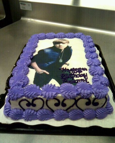 Justin bieber cake Justin Bieber Cake, Justin Bieber Party, Justin Bieber Birthday, Justin Bieber My World, 18th Cake, Funny Birthday Cakes, Justin Bieber Pictures, I Love Justin Bieber, Justin Beiber