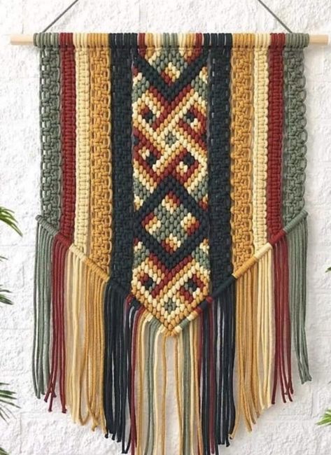 Simpul Makrame, Pola Macrame, Yarn Wall Art, Macrame Wall Hanging Diy, Macrame Wall Hanging Patterns, Yarn Wall Hanging, Macrame Wall Art, Macrame Patterns Tutorials, Hanging Macrame