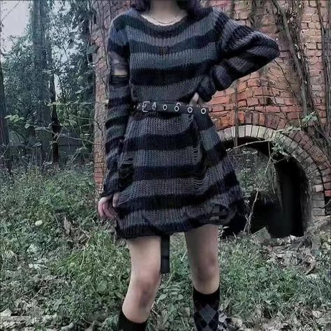 alr jumper on amazon Purple Jumper Outfit, Emo Tops, Striped Jumpers, Gothic Sweater, Clothes Alt, Harajuku Grunge, Aesthetic Sweaters, Gothic Pattern, Alt Clothes