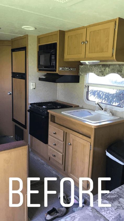 MY $500 CAMPER REMODEL THAT I DID ALL BY MYSELF – Proverbs 31 Girl Rangement Caravaning, Husbil Makeover, Rv Interior Remodel, Cocina Diy, Camper Trailer Remodel, Vintage Camper Remodel, Travel Trailer Camping, Diy Camper Remodel, Rv Kitchen