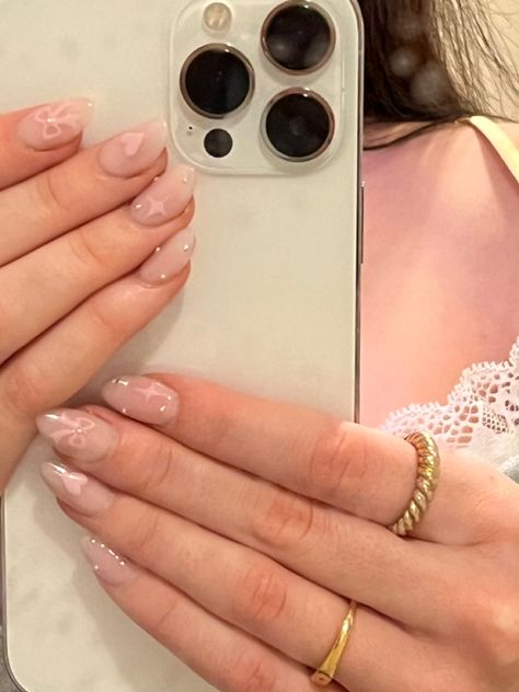 Minimal Almond Nails, Pink Bubble Bath, Croquette Aesthetic, Acrylic Nails Almond Shape, Coquette Nails, Bow Nails, Bow Nail, Vintage Nails, Simple Gel Nails