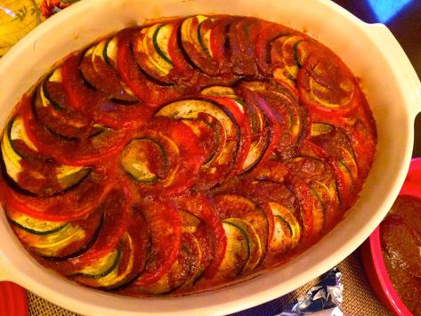 Garden Fresh Ratatouille – BeautyBeyondBones Ratatouille Recept, Ratatouille Recipe, Thomas Keller, Healthy Food Dishes, Healthy Food Motivation, Healthy Lifestyle Food, Think Food, Food Recepie, Food Obsession