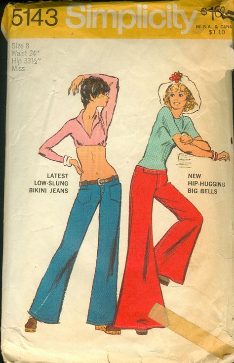 Hip Huggers, 70s Sewing Patterns, Mode Hippie, Pants Sewing Pattern, Simplicity Sewing, Clothing Retail, Flare Leg Pants, 1970s Fashion, Bell Bottom Pants