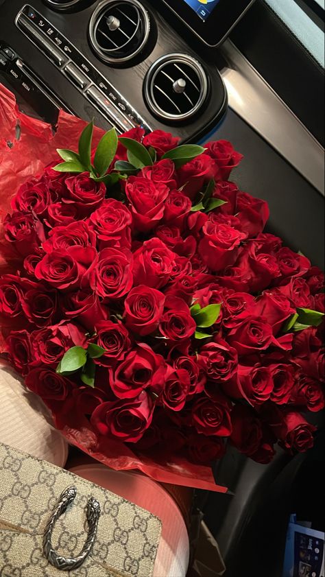 Flower Bouquet Aesthetic Roses, Flowers Aesthetic Bouquets Roses, Buqet Flowers Aesthetic Roses, 100 Roses Bouquet Aesthetic, 100 Roses, Red Roses Bouquet Gift 1-800-flowers, Rose Flower Pictures, Love Roses, Classy Aesthetic