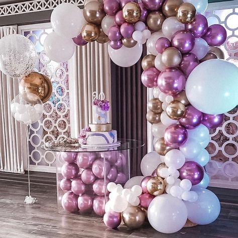 Add a charm to your special event with this ✨Rose Gold Balloon Decoration✨! Amazing color combination🔝 #balloons #party #birthday #babyshower #balloondecor #balloon #balloonart #balloongarland #balloonarch #events #birthdayparty #decor #happybirthday #balloonartist Birthday Decorations For Men, 50th Birthday Decorations, Balloon Lights, Gold Party Decorations, Purple Balloons, Metallic Balloons, Purple Birthday, Garland Arch, Large Balloons