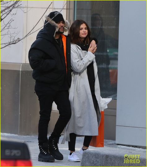 Selena Gomez And The Weekend, Weeknd Selena Gomez, Selena And The Weeknd, Canada Outfit, Selena And Abel, Selena Gomez The Weeknd, The Weeknd Abel, Selena Gomez Hair, I Love My Boyfriend