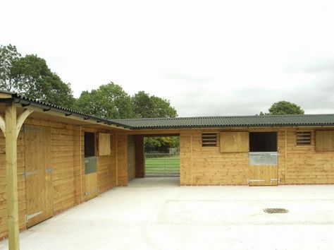 Stable Blocks, Prime Range. L Shape Block with Walkway. Equestrian buildings by Prime Stables. Small Horse Barns, Stable Yard, Luxury Horse, Barn Layout, Stable Block, Barn Hacks, Equestrian Building, Diy Horse Barn, Goat House