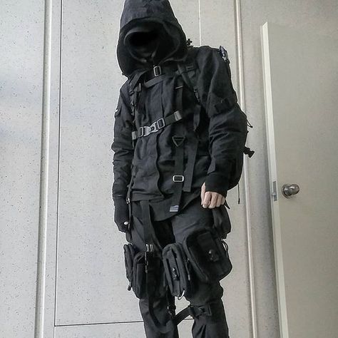 Fit by @yeon_k619 . . . #tacticalfashion #tacticalwear #tactical #tacticalgear #techwear #techwearfit #techwearoutfit #techgear… Mode Dope, Cyberpunk Techwear, Tech Clothing, Techwear Streetwear, Tech Wear Fashion, Tech Wear, Techwear Outfits, Techwear Fashion, Tactical Wear