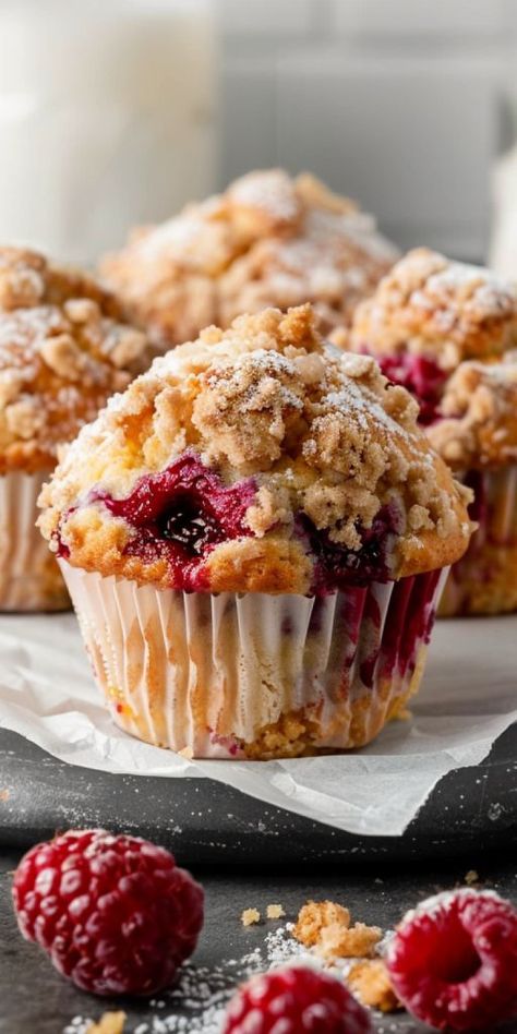 Buttermilk Raspberry Muffins [40 Minutes] – Chasety Raspberry Streusel Muffins, Raspberry Muffin Recipes, Lemon Raspberry Muffins, Streusel Muffins, Raspberry Muffins, Muffin Streusel, Raspberry Recipes, Filled Muffins, Homemade Muffins