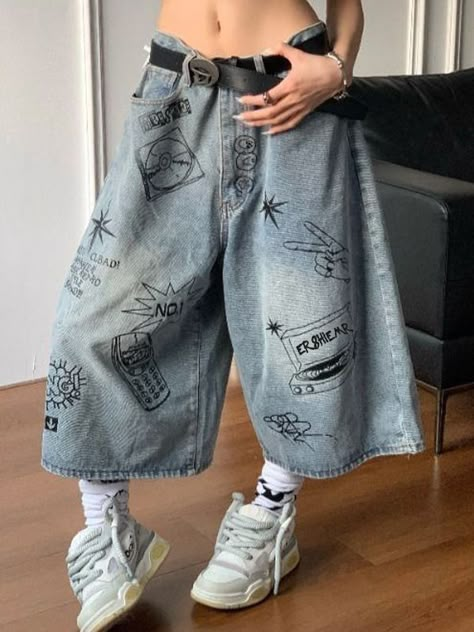 Baggy Denim Shorts, Street Punk, Punk Vintage, Baggy Denim, Preppy Aesthetic, Mode Inspo, Boys Clothes Style, Short En Jean, Casual Style Outfits