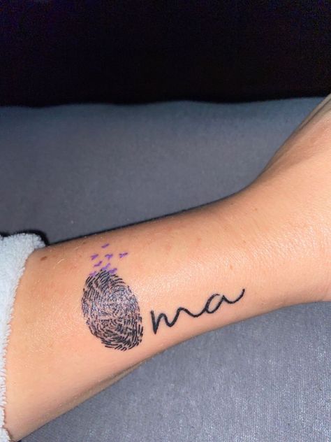 Oma Tattoo, Demon Tattoos, Fingerprint Tattoos, Motherhood Tattoos, Tattoo Van, Coordinates Tattoo, Ear Tattoo Ideas, Ear Tattoos, Tattoo Care