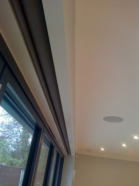 Ceiling Blinds, Patio Door Shades, Bifold Door Ideas, Blinds Outdoor, Glass Bifold Doors, Patio Door Blinds, Restaurant Ceiling, Cortina Roller, Blackout Curtains Bedroom