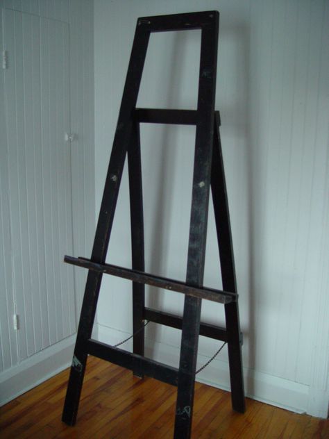 Community Artwork, Easel Diy, Ladder Art, Black Easel, Diy Easel, Painting Easel, Big Painting, Diy Storage Rack, Paint Studio