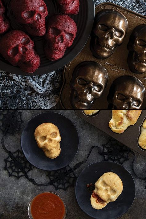 Skull Pancakes, How To Make Rolls, Skull Cake Pan, Skull Cake, Krispy Treats, Pizza Rolls, Pan Recipes, Lava Cakes, Ice Cubes