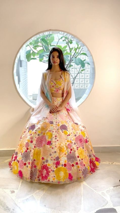 mishruofficial on Instagram: 🌺💐🌸🌹🌼🍇 Organza #FloralLehenga, croptop and cape featuring our silk thread embroidered French knot + mirrored flowers With the lovely… Mishruofficial Lehenga, Light Lehngas, Floral Lehenga, French Knot, Indian Clothes, Lehenga Designs, Flower Dress, Silk Thread, Ethnic Wear