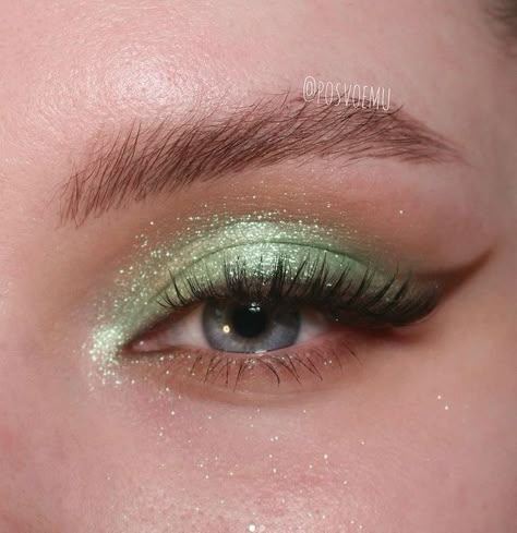 Tinkerbell Makeup, Fairy Eye Makeup, Maquillage On Fleek, Mekap Mata, Prom Eye Makeup, Make Up Ideas, Tell Me Why, Eye Pictures, Painted Faces