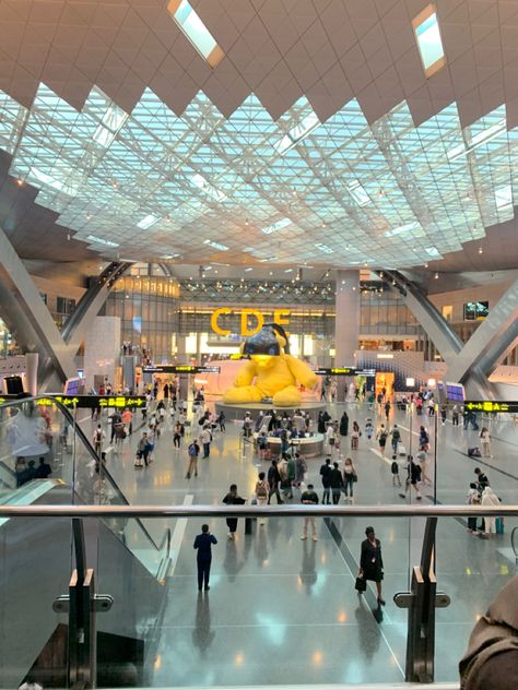 Bear Lamp, Yellow Teddy Bear, Hamad International Airport, Doha Qatar, Italy Aesthetic, Doha, International Airport, Qatar, Teddy Bear