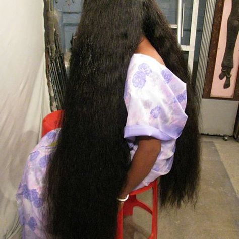 Long Hair Oil, Thickest Hair, Thick Long Hair, Hair Oiling, Indian Long Hair Braid, Long Hair Play, Long Hair Pictures, Long Hair Video, Luscious Hair