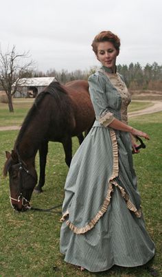 Cowgirls Costumes on Pinterest | Adult Costumes, Costumes and ... 1800s Fashion, Period Dress, Old Fashion Dresses, Period Outfit, Old Dresses, Victorian Clothing, Vestidos Vintage, Jessica Chastain, Historical Dresses