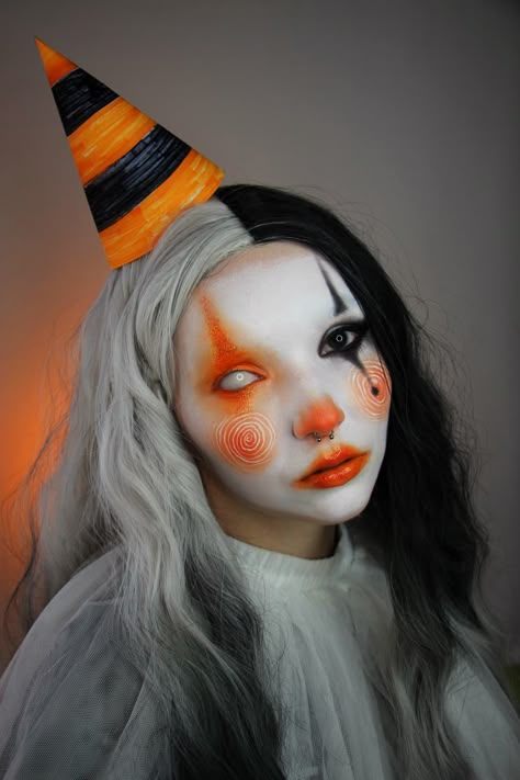 By @uncreative.af #halloween #halloweenmakeup #bodypaint #clownmakeup #halloweenclown #clown Orange And Black Clown Makeup, Pumpkin Clown Makeup, Clown Makeup Horror, Orange Clown Makeup, Punk Clown Makeup, Full Face Halloween Makeup, Scary Clown Makeup Ideas, Easy Scary Clown Makeup, Sfx Clown Makeup