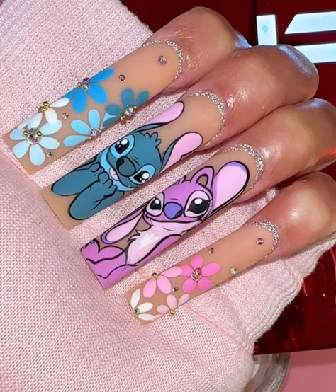 Lilo And Stitch Nail Designs, Stitch Acrylic Nails, Stitch Nail Designs, Lilo And Stitch Nails, Stitch Nail Art, Stitch Nails, Acrylic Nails Pastel, Disneyland Nails, Disney Acrylic Nails