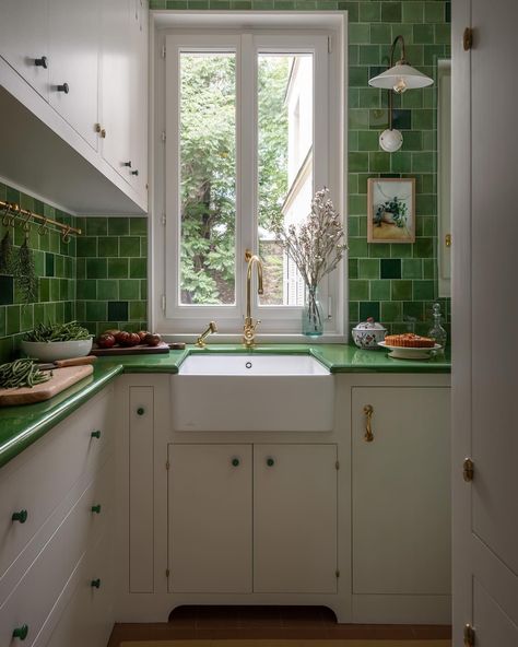 Jessica Helgerson (@jhinteriordesign) • Instagram photos and videos Jessica Helgerson, Rachel Allen, Paris Kitchen, Pretty View, Space Light, Green Tile, Counter Space, It Fits, Two People