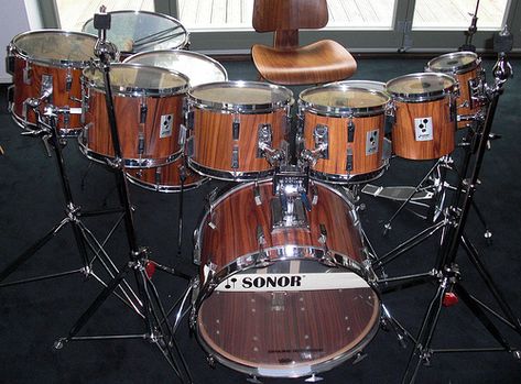 sonor phonic | 1978 sonor phonic rosewood drum kit | eben1000uk | Flickr Sonor Drums, Drums Artwork, Guitar Tattoo, Drum Heads, Drummer Boy, How To Play Drums, Ukulele Chords, Guitar Tips, Drum Kit