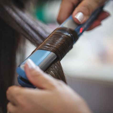 Cropped Image Of Beautician Straightening Hair Of Customer Curling Fine Hair, Flat Irons Best, Salon Blowout, Curl Hair With Straightener, Best Hair Products, Hair Services, Flat Iron Curls, Flat Irons, Curls For Long Hair