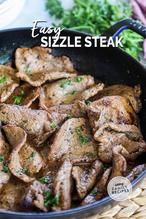 Juicy steak done in under 30 minutes! This sizzle steak recipe doesn't come up short on flavor. My family adores this easy, delicious sizzle steak recipe, and I LOVE how easy it is to cook and clean up! A delicious, flavor-packed marinade first tenderizes thinly sliced steak that’s cooked in a hot pan to create a weeknight steak dinner in just minutes. This is an easy and tasty beef dinner recipe that makes the whole family happy. Sliced Steak Recipes, Steakumm Recipes, Sizzle Steak, Leftover Prime Rib Recipes, Sizzle Steak Recipes, Steak Breakfast, Ribeye Steak Recipes, Prime Rib Recipe, Tender Steak