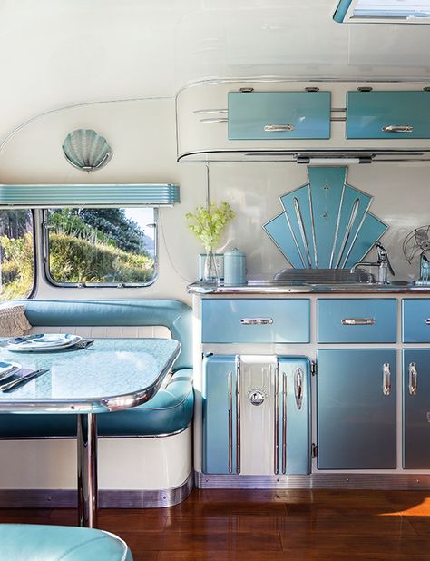 Building Frankie Jo: How years of work took this retro caravan from mouldy to road-ready Camper Art, Retro Caravan, Caravan Interior, Vintage Campers Trailers, Camper Trailers, Vintage Camper, Go Camping, Interior Inspiration, Caravan