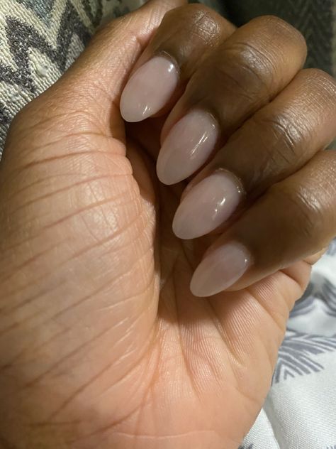 Extra Small Almond Nails, Professional Almond Nails For Work, Small Almond Nails Shape, Round Vs Almond Nails, Round Almond Nails Short, Powder Nails Dipping Colors, Oval Shaped Nails Short, Short Nail Designs Almond Shape, Almond Shape Natural Nails