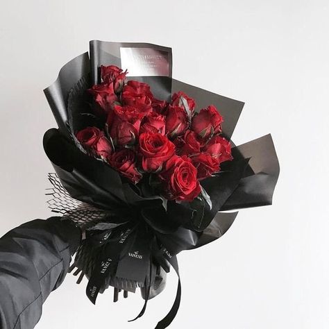 Graduation Flowers Bouquet, Red Flower Bouquet, Red Bouquet, Prom Outfit, Suits Prom, Flower Wrapping, Red Rose Bouquet, Flower Gift Ideas, Boquette Flowers