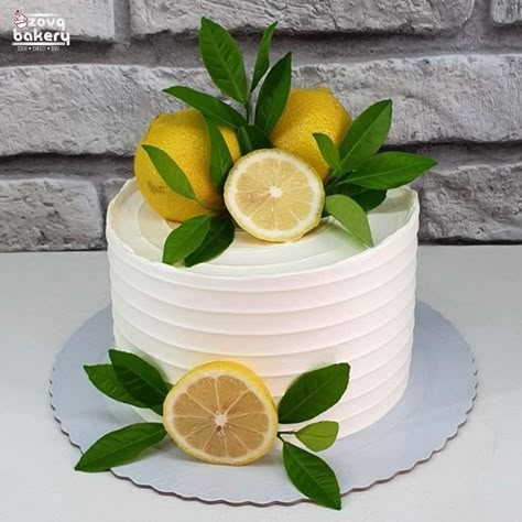 Lemon Theme Bridal Shower Cake, Lemon Shower Cake, Cake Lemon Decoration, Lemon Cake Decorating Ideas, Main Squeeze Bridal Shower Cake, She Found Her Main Squeeze Cake, Lemon Bridal Shower Cake, Lemon Baby Shower Cake, Lemon Cake Decoration Ideas