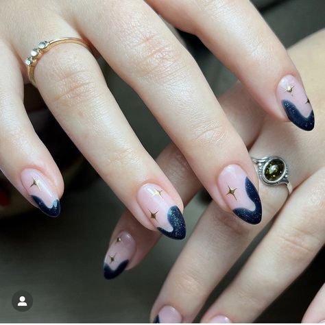 Cat Eye Star Nails, Blue Starry Nails, Celestial Nail Designs, Constellation Nail Art, Celestial Nails, Stars In The Night Sky, Navy Nails, Mani Ideas, Boho Nails