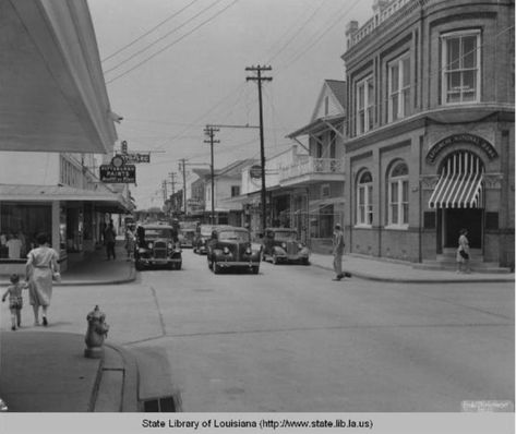 Thibodaux, Louisiana - Street scene 1930's. Thibodaux Louisiana, Louisiana Homes, South Louisiana, Vintage Pictures, Street Scenes, Historical Photos, Main Street, Louisiana, Google Images