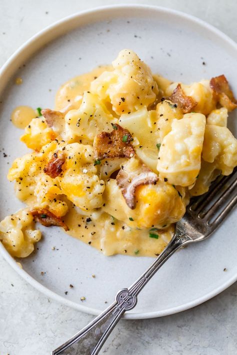 Cauliflower With Cheese, Cheesy Quinoa, Cheesy Cauliflower Bake, Cauliflower Bake, Bacon Cauliflower, Roasted Vegetable Recipes, Cheesy Cauliflower, Gluten Free Recipe, Delicious Gluten Free Recipes