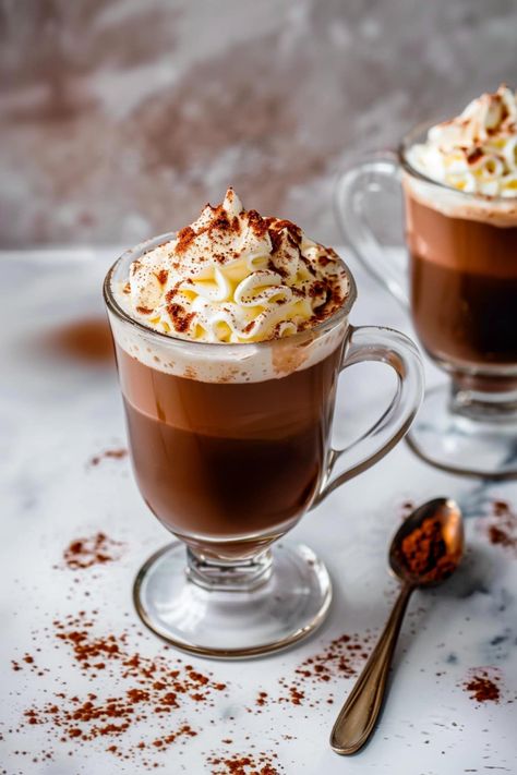 Creamy Kahlua Hot Chocolate Kahlua Hot Chocolate, Kahlua Recipes, Cafe Drinks, Boozy Hot Chocolate, Toppings Bar, Fall Drink, Chocolate Drink, Tea Drinks, Hot Chocolate Drinks