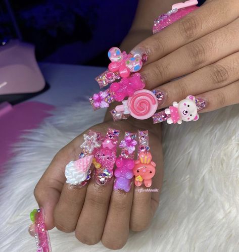 IG:ffivahh #nails #nailart #resin #resinart #naildesign #nailideas Nails With Charms, Ongles Bling Bling, Occasion Nails, Paznokcie Hello Kitty, Emerald Nails, Pedicure Manicure, Nails Design With Rhinestones, White Acrylic Nails, Hello Kitty Nails