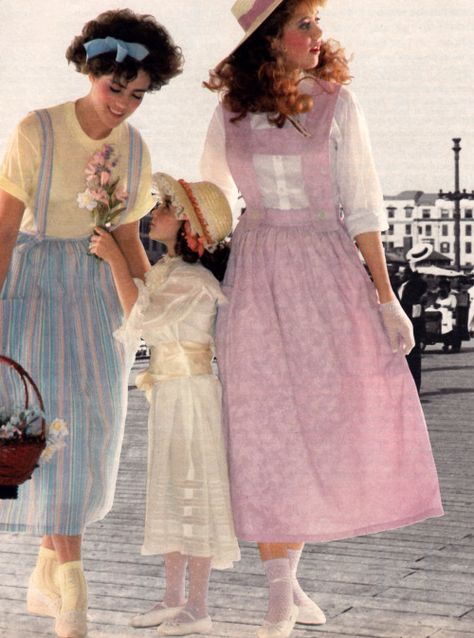 Cute Traveling Outfits, Fashion Decades, 80’s Fashion, 80s And 90s Fashion, 20th Century Fashion, Seventeen Magazine, 80s Outfit, Century Clothing, 1980s Fashion