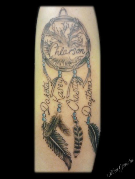 Name and family tree dreamcatcher - Tattoo by Nina Gaudin of 12th Avenue Tattoo in Nampa, ID Tree Dream Catcher Tattoo, Mother Daughter Dream Catcher Tattoo, Family Tree Dream Catcher Tattoo, Dreamcatcher Tattoo With Names, Dreamcatcher Memorial Tattoo, Dream Catcher Family Tattoo, Dream Catcher With Names Tattoo, Tattoos Meaning Family, Dreamcatcher Tattoo Meaning