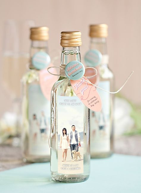 Wedding Souvenirs Diy, Wine Wedding Favors, Wedding Favor Ideas, Wedding Ceremony Ideas, Wedding Favors Cheap, Beach Wedding Favors, Favors Diy, Mini Wedding, Wedding Gifts For Guests