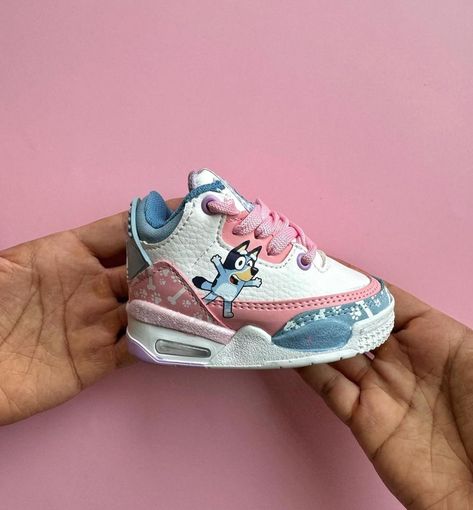 Baby super cute custom shoes Let me k now if u have some question thank you Custom Baby Shoes, Girls Shoes Sneakers, Shoe Ideas, Animals Funny, Baby Animals Funny, Sneakers Athletic, Baby Alive