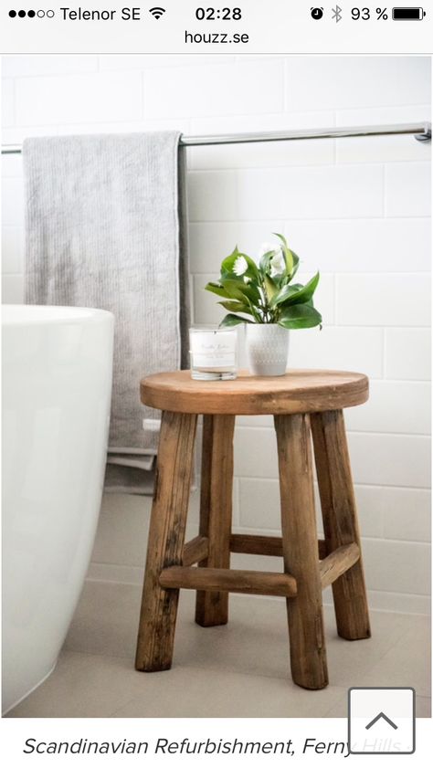 Wooden Accessories Bathroom, Wooden Stool In Bathroom, Bathroom Stools Wooden, Wooden Shower Stool, Wooden Bathroom Stool, Bathroom Stool Diy, Stool Decoration Ideas, Bathroom Stool Ideas, Bathroom Stools Decor