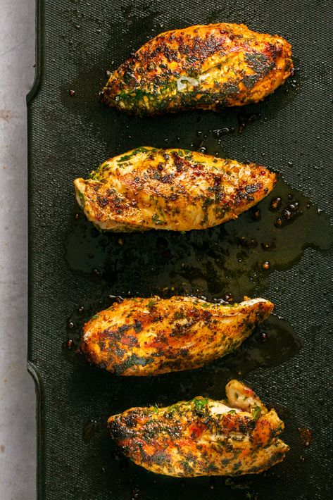 Mediterranean Grilled Chicken Breasts Meditarian Recipes, Rheumatoid Diet, Chicken Breast Grilled, Mediterranean Chicken Breast, Dinner Appetizers Easy, September Recipes, Chicken Mediterranean, Chicken Strip, Grilled Chicken Breast Recipes