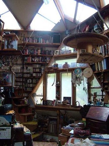 I do need my library room but more neat and less cluter. Attic Library, Lots Of Books, Casa Country, Dream Library, Library Room, Home Libraries, Reading Nooks, Design Exterior, Book Nooks