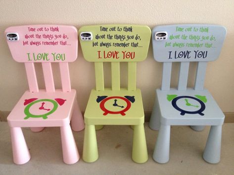 CafeMom.com : Time-Out Chair : 10 Toys to Help Kids Calm Down During a Time-Out (Yes, Toys!) -- This time-out chair comes customized with a child's name, a timer so kids know exactly when their time is up, and a sweet saying: "Time out to think out about the things you do, but always remember that I love you." Isn't that too sweet? ($50 @ RaquelsCraftyCorner/Etsy) Time Out Chairs, Thinking Chair, Time Out Chair, Babysitting Activities, Toddler Chair, Kid Hacks, Kids Chairs, Kids Playroom, Get Real